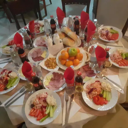 семеен хайдутите 2* 산단스키