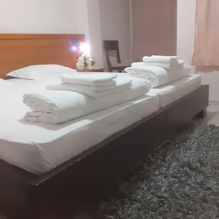 семеен хайдутите Hotel