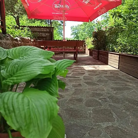 Хотел семеен хайдутите