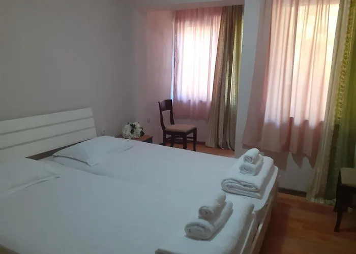 Ξενοδοχείο семеен хайдутите 2*